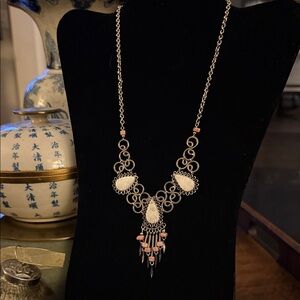Elegant handmade in Peru, alpaca Silver and Pink quartz Necklace